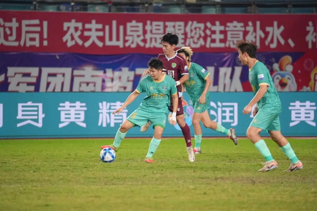 0:2,南平队虽败,属于这座城的体育热仍在延续
